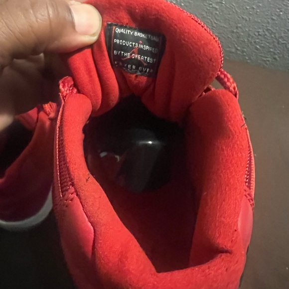 Vibrant Red Basketball Sneakers Nike Retro Air Jordan 11 Win like 92 - Picture 6 of 10